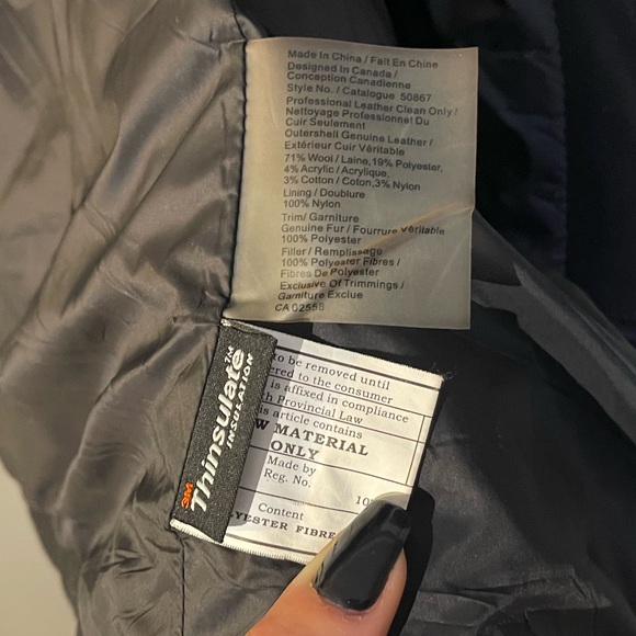 Fur trim wool coat with lamb leather sleeves - Picture 5 of 10